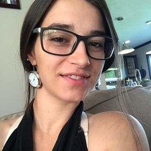 Meet your Posher, Grace